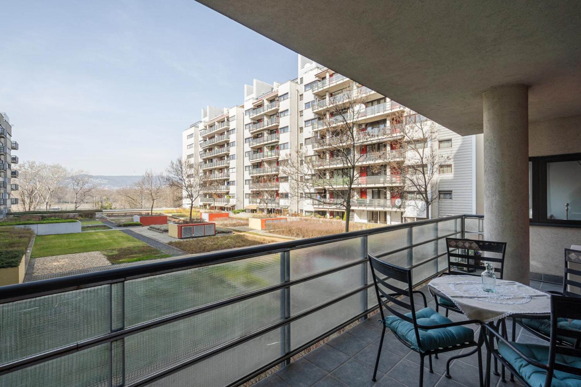 Heart And Soul Apartment Budapest Ngoại thất bức ảnh